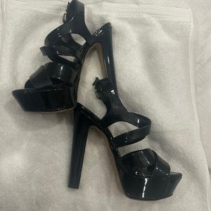 Jessica Simpson black heels